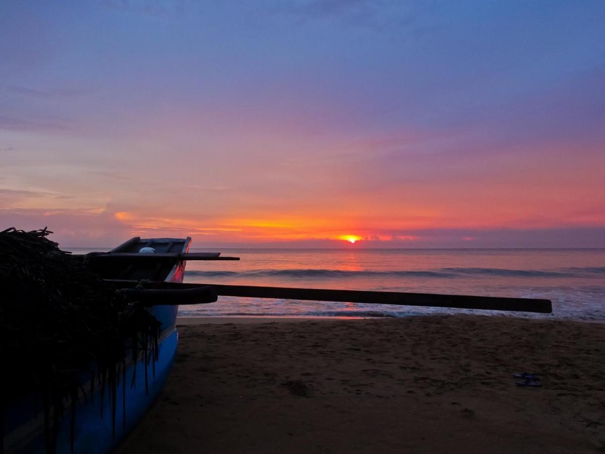 Red Sun Beach Villa Kosgoda Zewnętrze zdjęcie